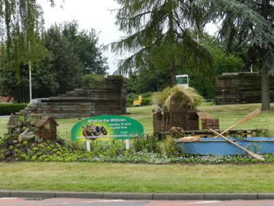 Wind in the willows-Tamworth in bloom