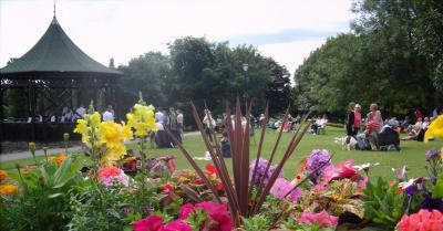 outdoor cinema=bandstand-summer